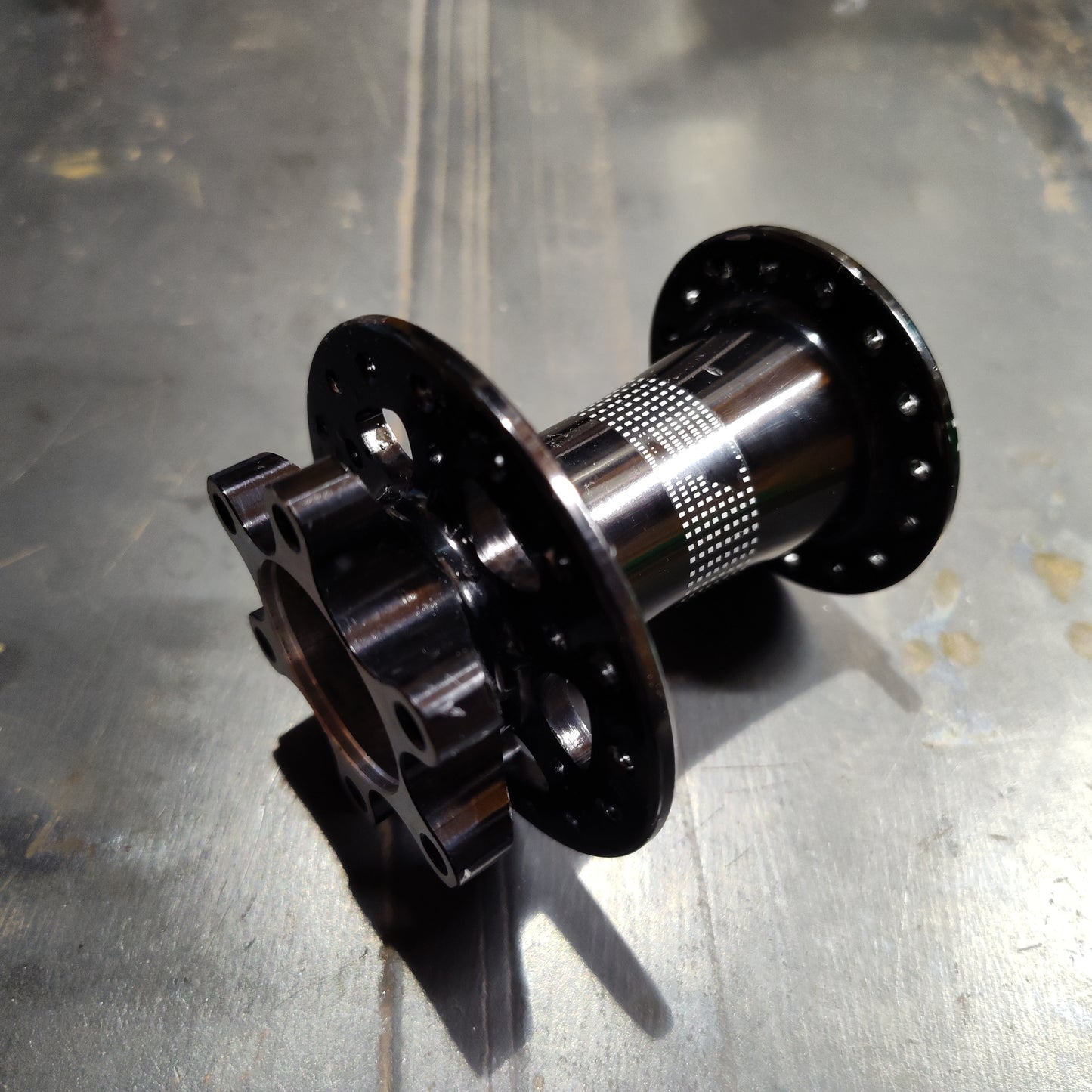 Specialized HiLo Disc 9 x135 Rear Hub Shell 32 Hole