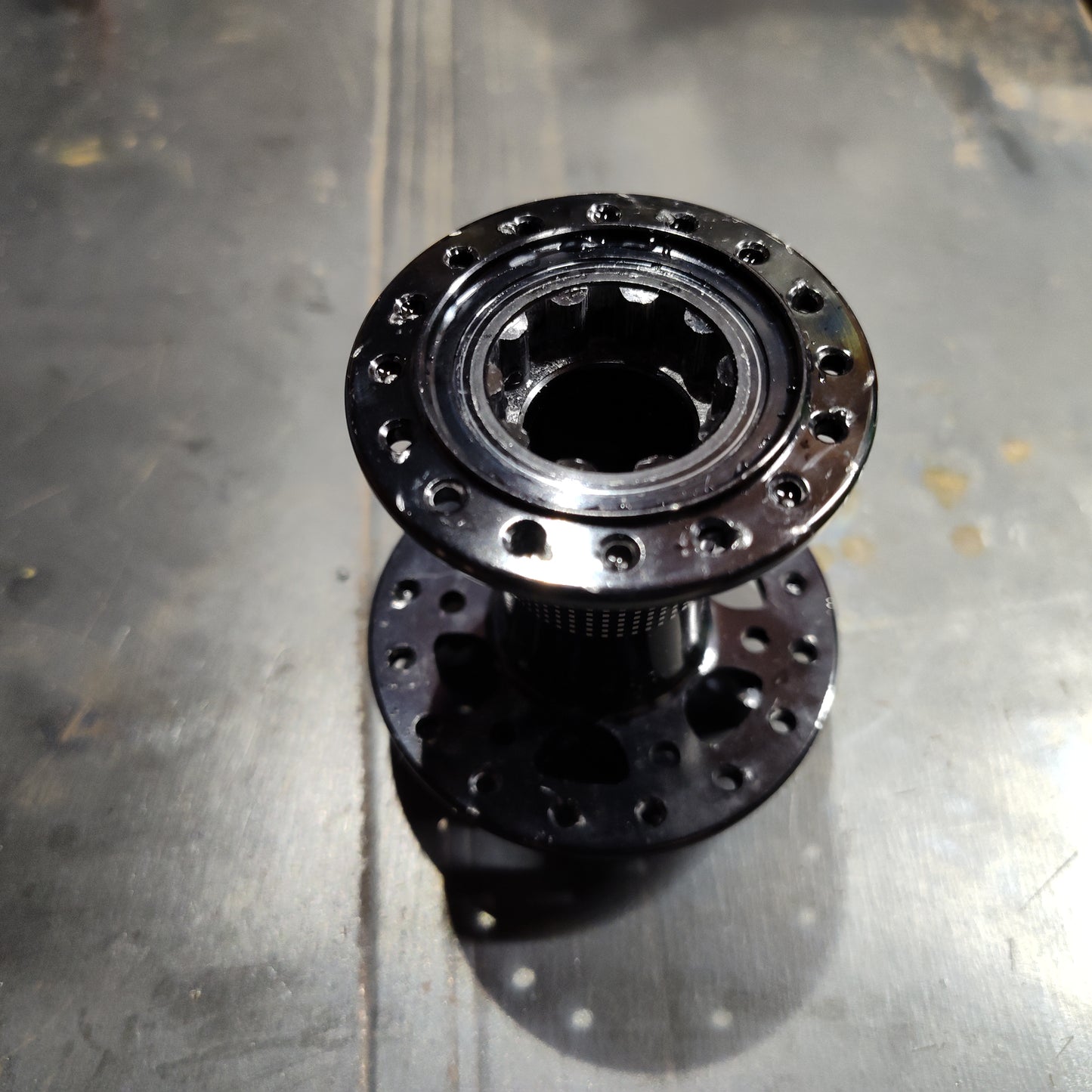 Specialized HiLo Disc 9 x135 Rear Hub Shell 32 Hole
