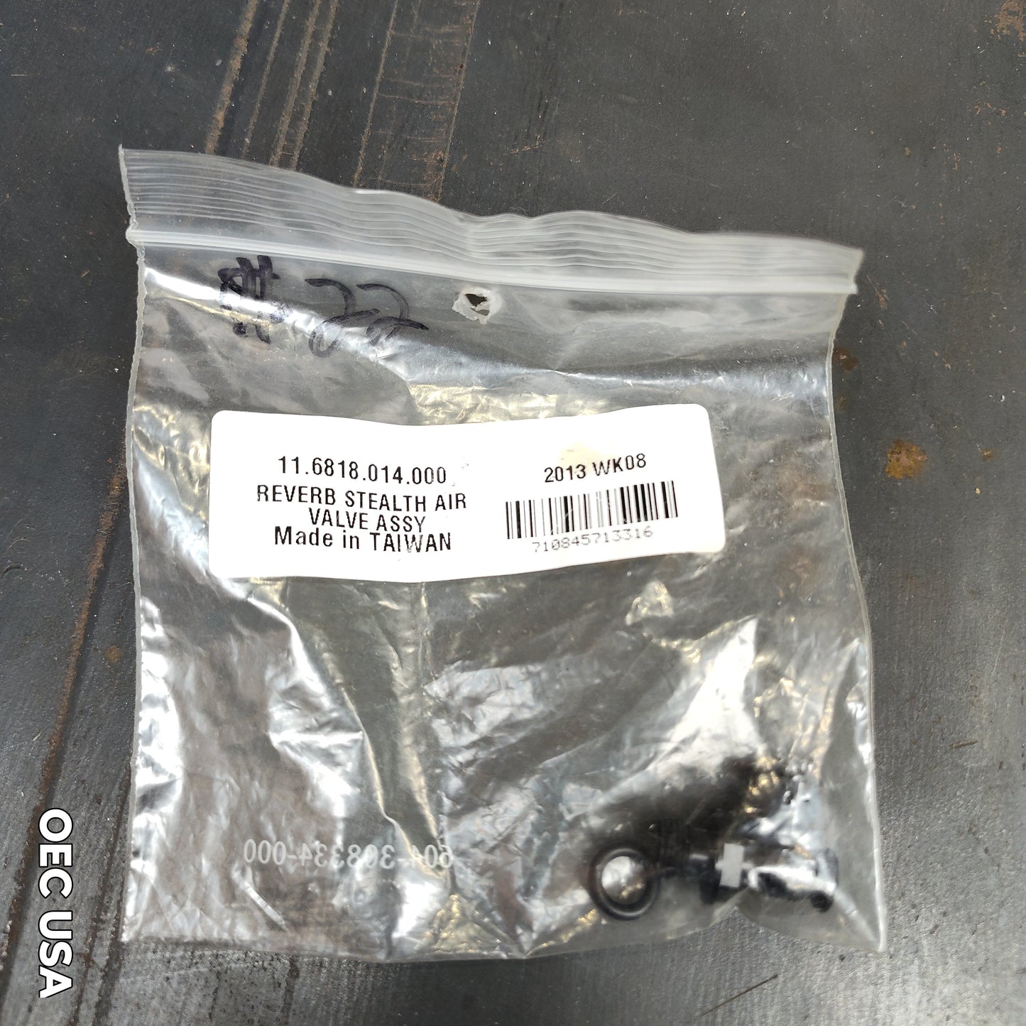 RockShox Air Valve Assembly for Reverb Stealth - 11.6818.014.000