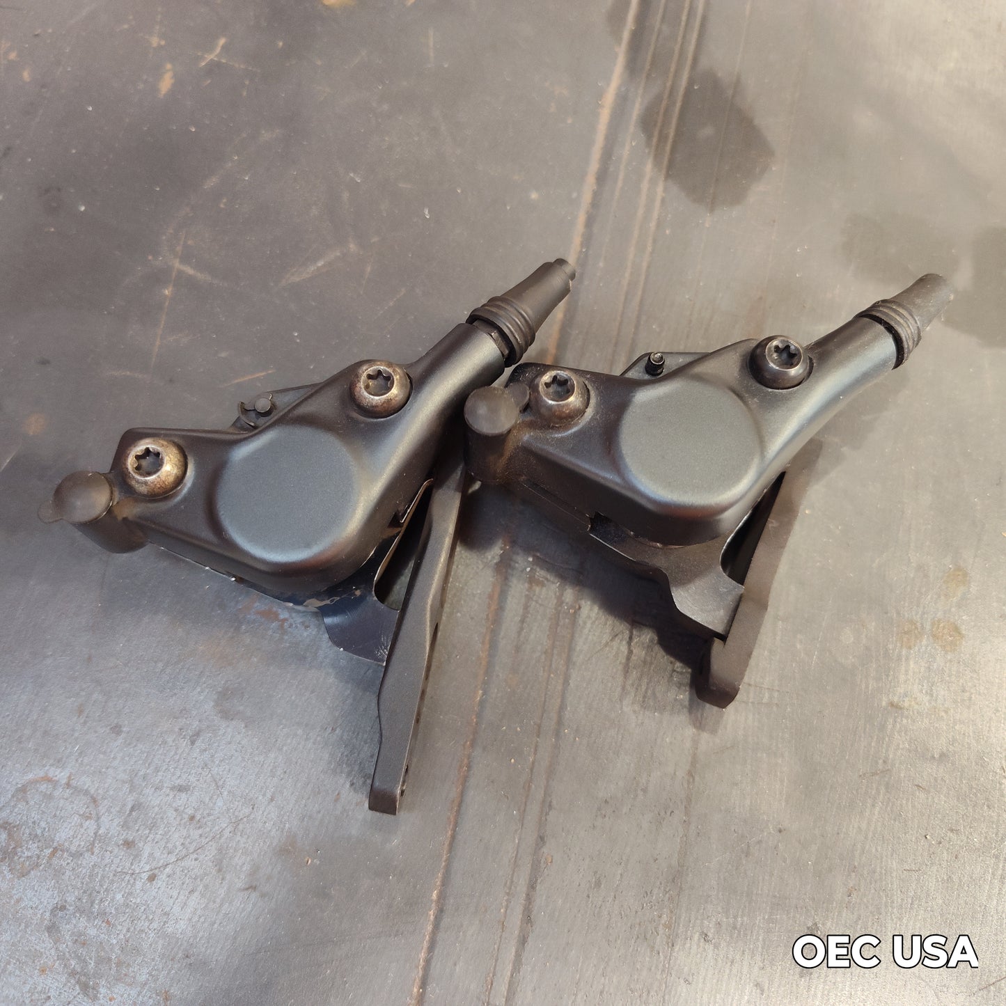 Sram Force D1 AXS Hydraulic Flat Mount Brake Calipers
